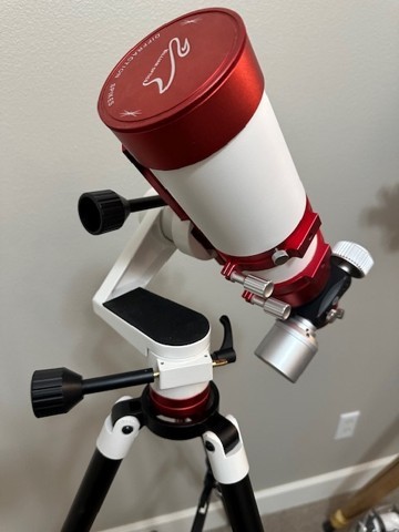 William Optics FPL-53 Triplet APO Gran Turismo (71mm, f/5.9) + Mount + Tripod