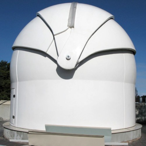 New Range of APM-Telescopes Classic and Clam-Shell Domes