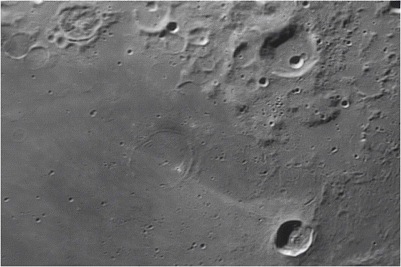 Daguerr Crater