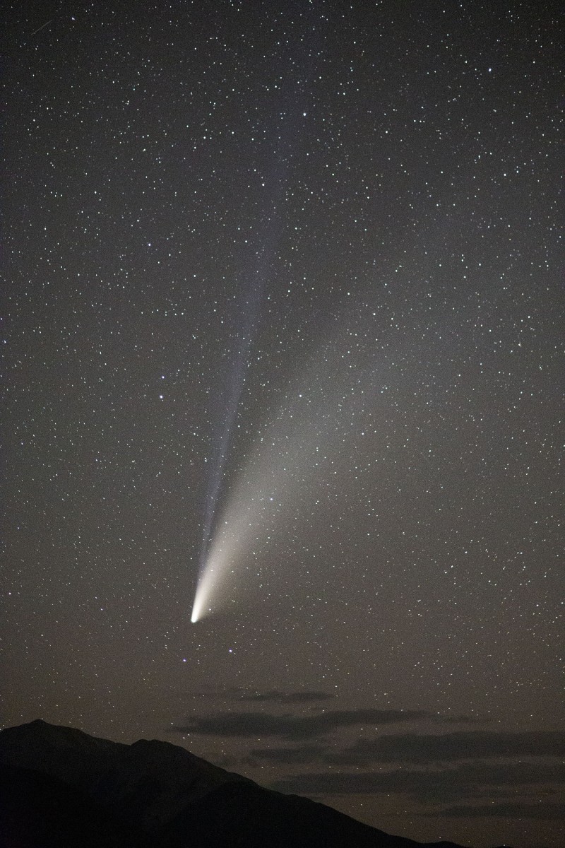 Comet Neowise setting over Mt. Princeton, July 18