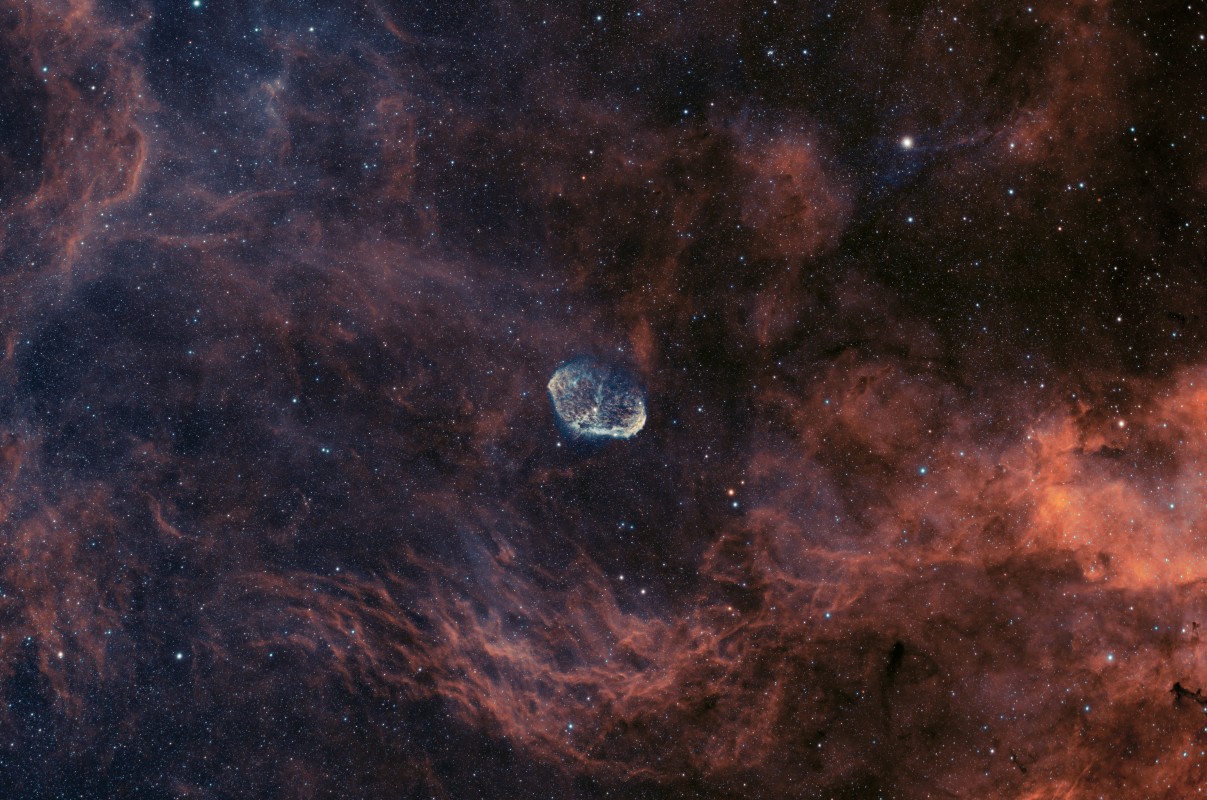 Crescent Nebula