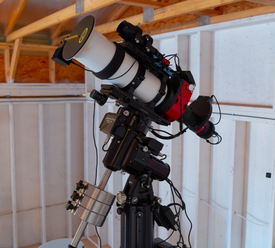 Esprit 100ED on AP Mach1GTO at the Dark Sky Observatory near Fort Davis, TX image