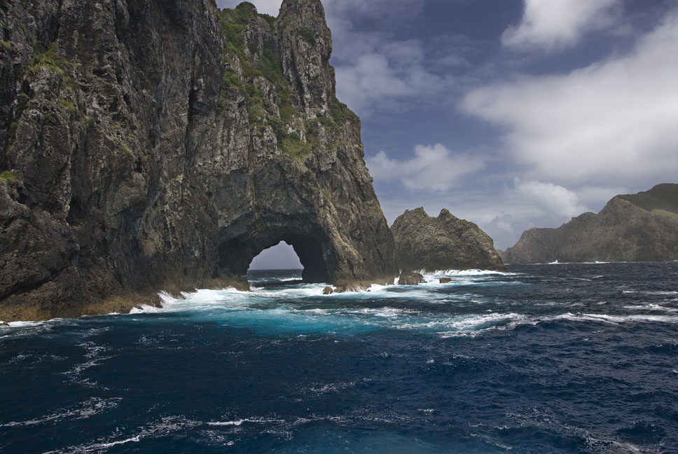 Hole in the Rock, NZ