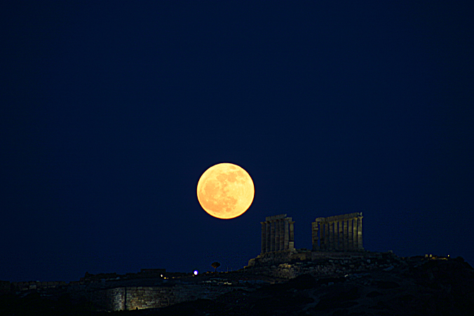Selene Rising at Sounio (II)