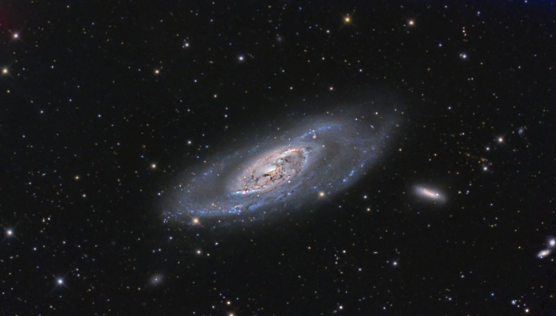 M 106