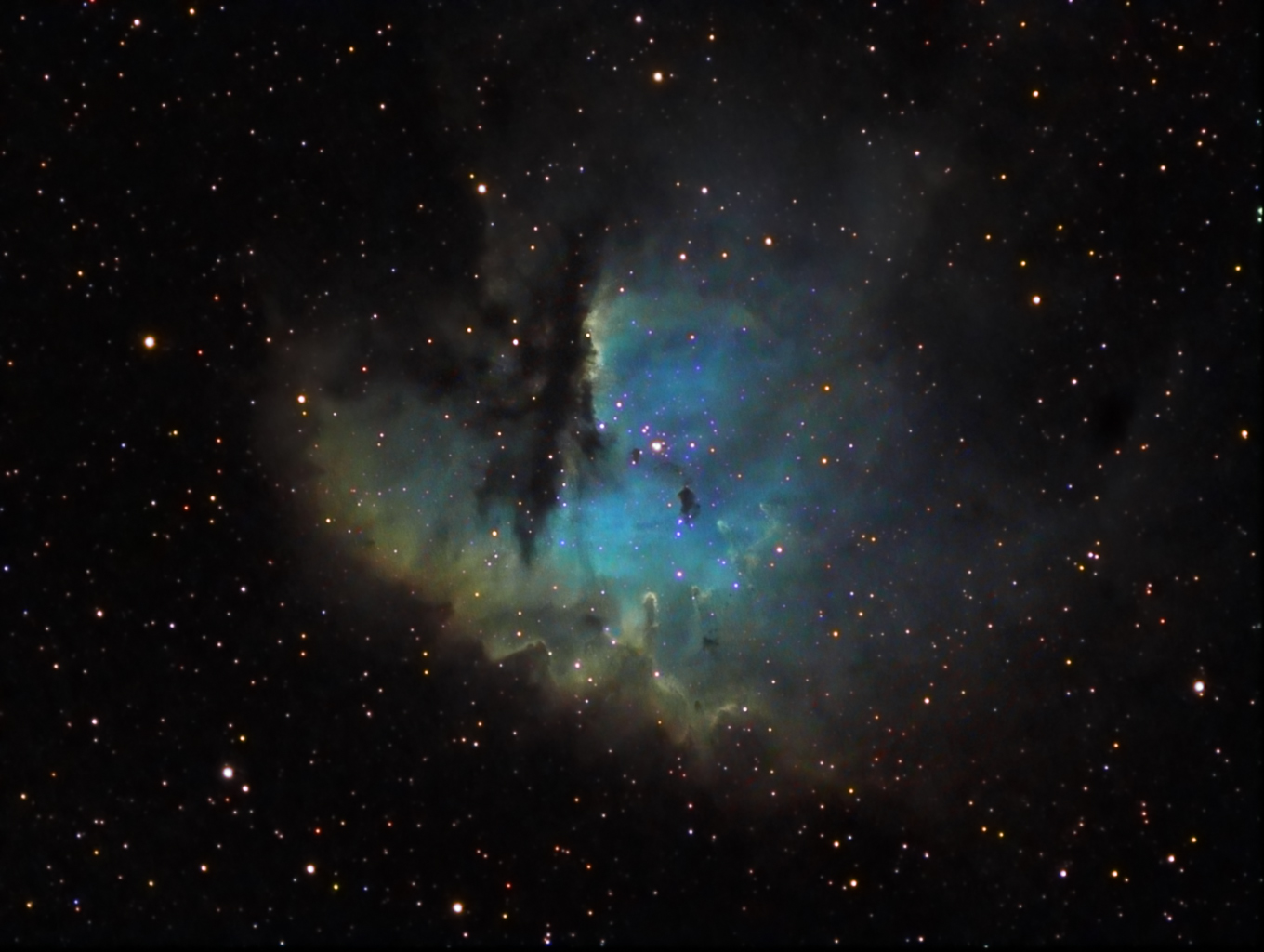 NGC 281 in Hubble Pallet