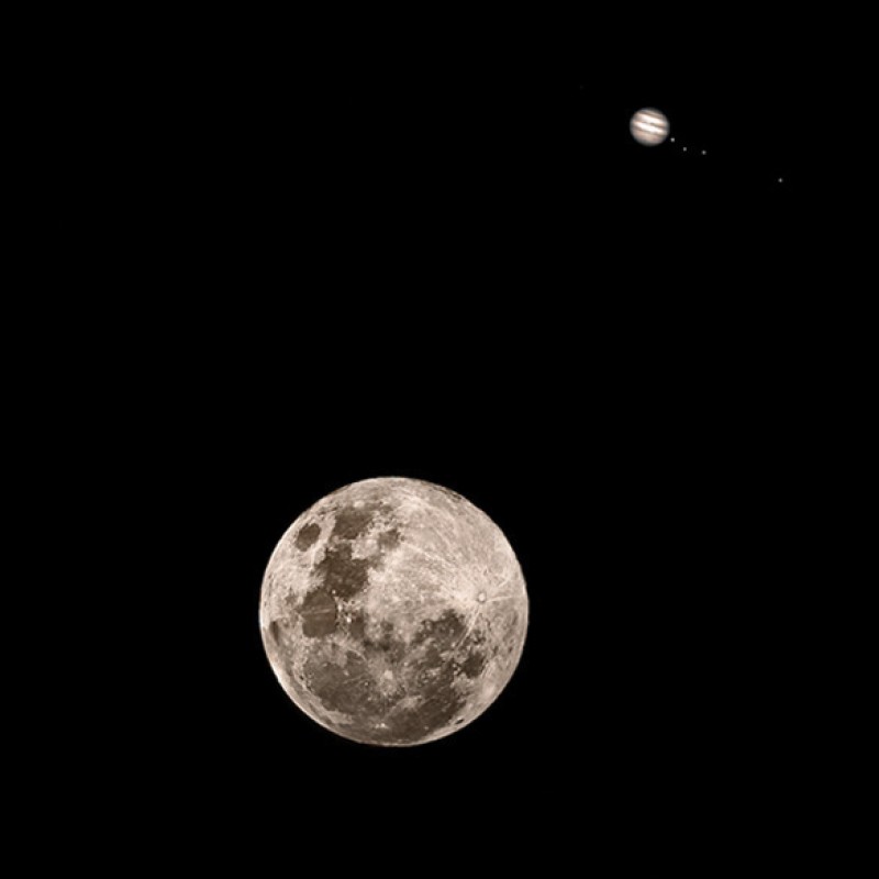 Easter Moon and Friend 04/10/2017