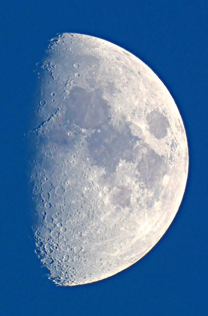 Afternoon moon 2003.12.31