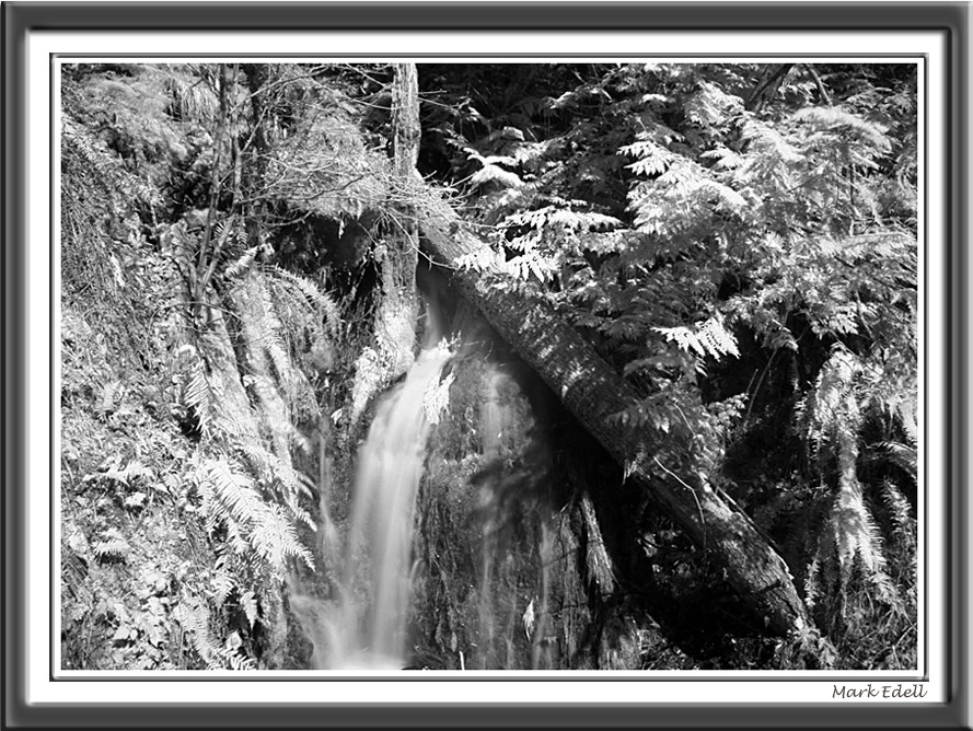 mountain waterfall (IR)