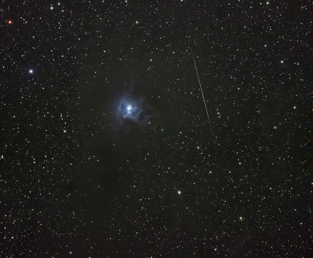Meteor in Iris