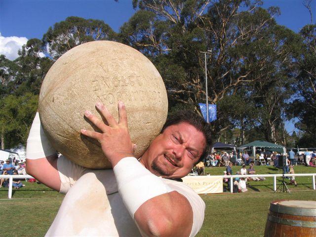 How to lift a small NEO to your shoulder! :-)