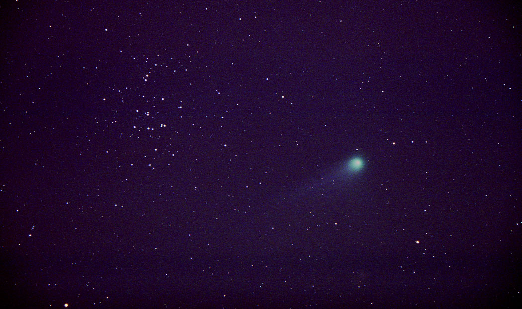 Comet Neat & M44
