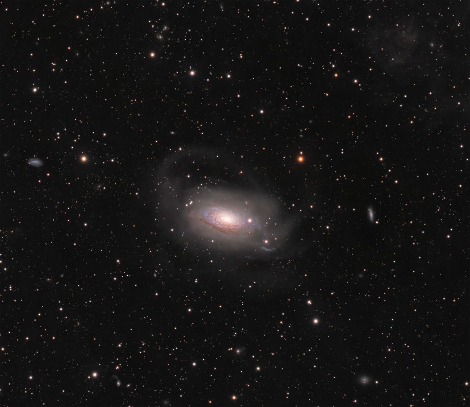 M63 - The Chaotic Sunflower