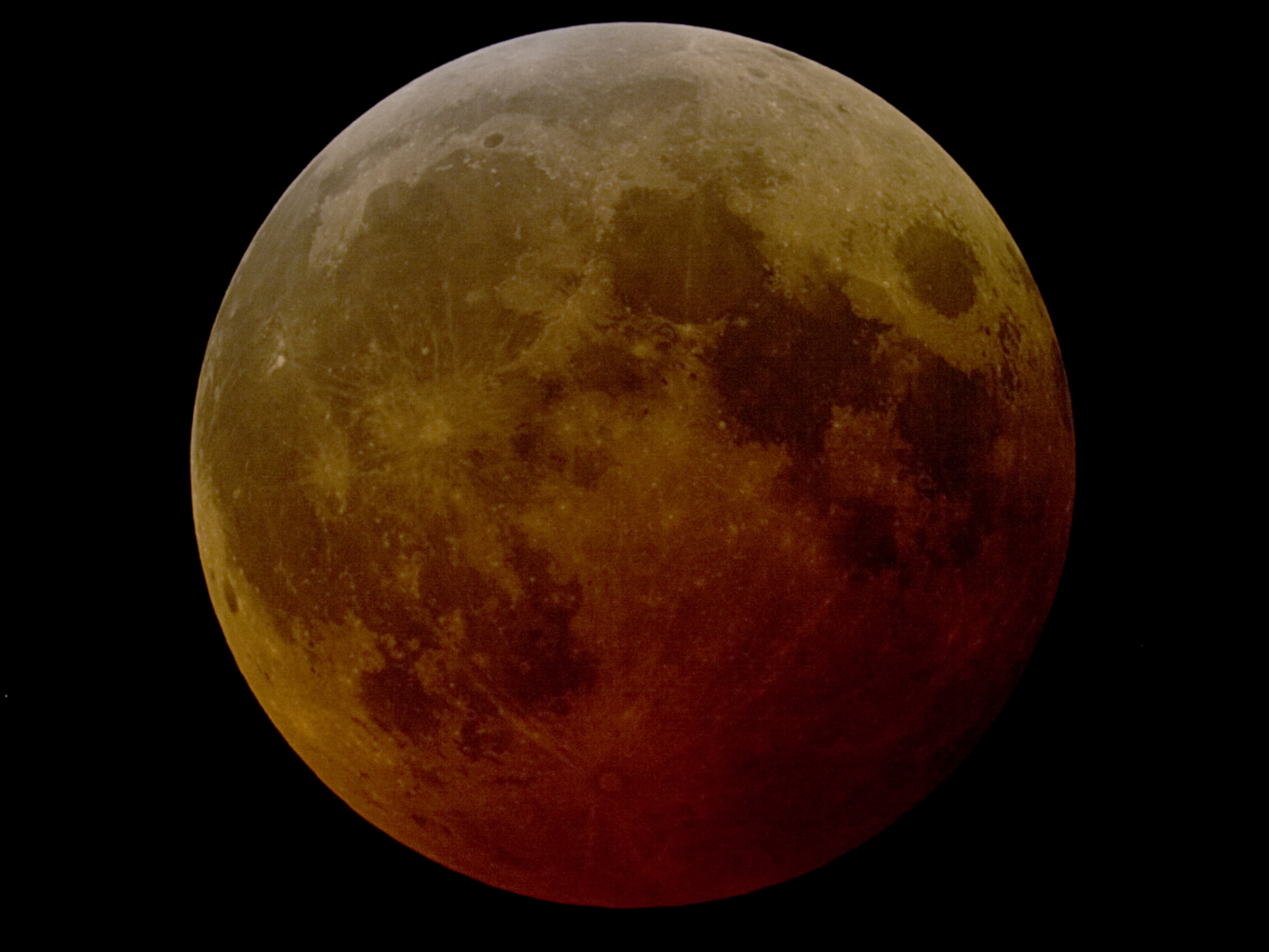 Total Lunar Eclipse 10/27/04