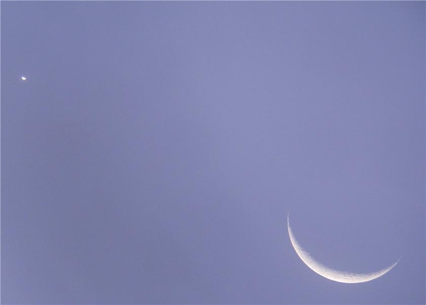 venus and Crescent moon